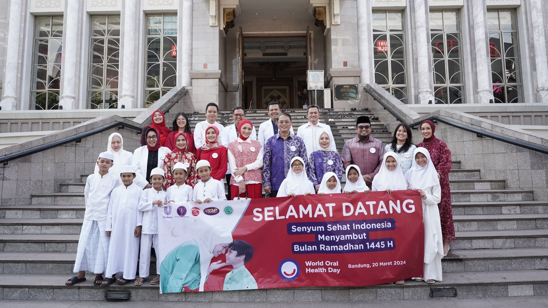 Foto bersama Senyum Sehat Indonesia menyambut bulan Ramadan 1445H